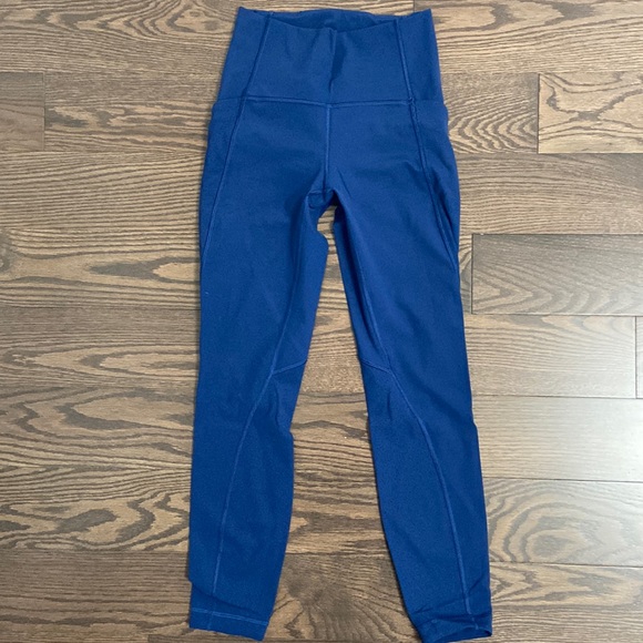 Lululemon leggings Size 4 - Picture 2 of 4